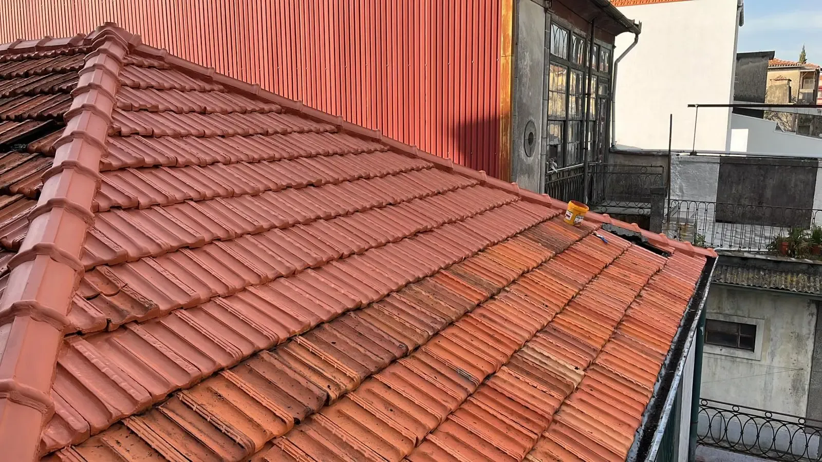 Inspeção de telhado no Porto
